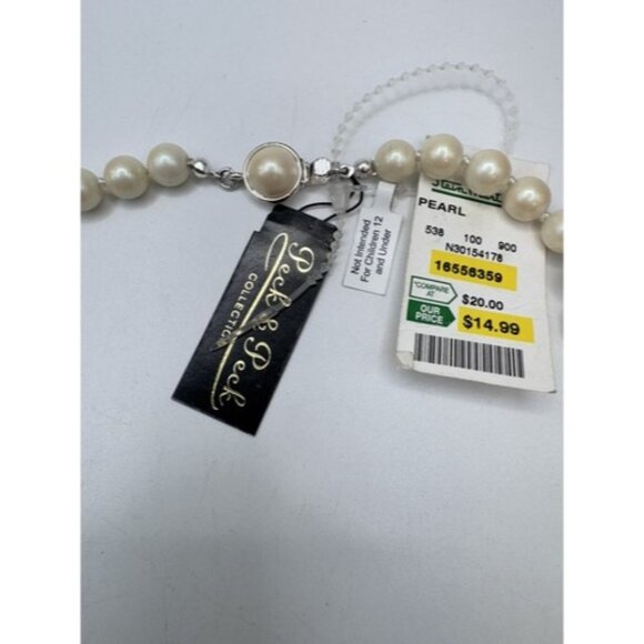 White Faux Pearl Necklace Knotted 18” Strand Peck & Peck Bridal NWT - Picture 6 of 10